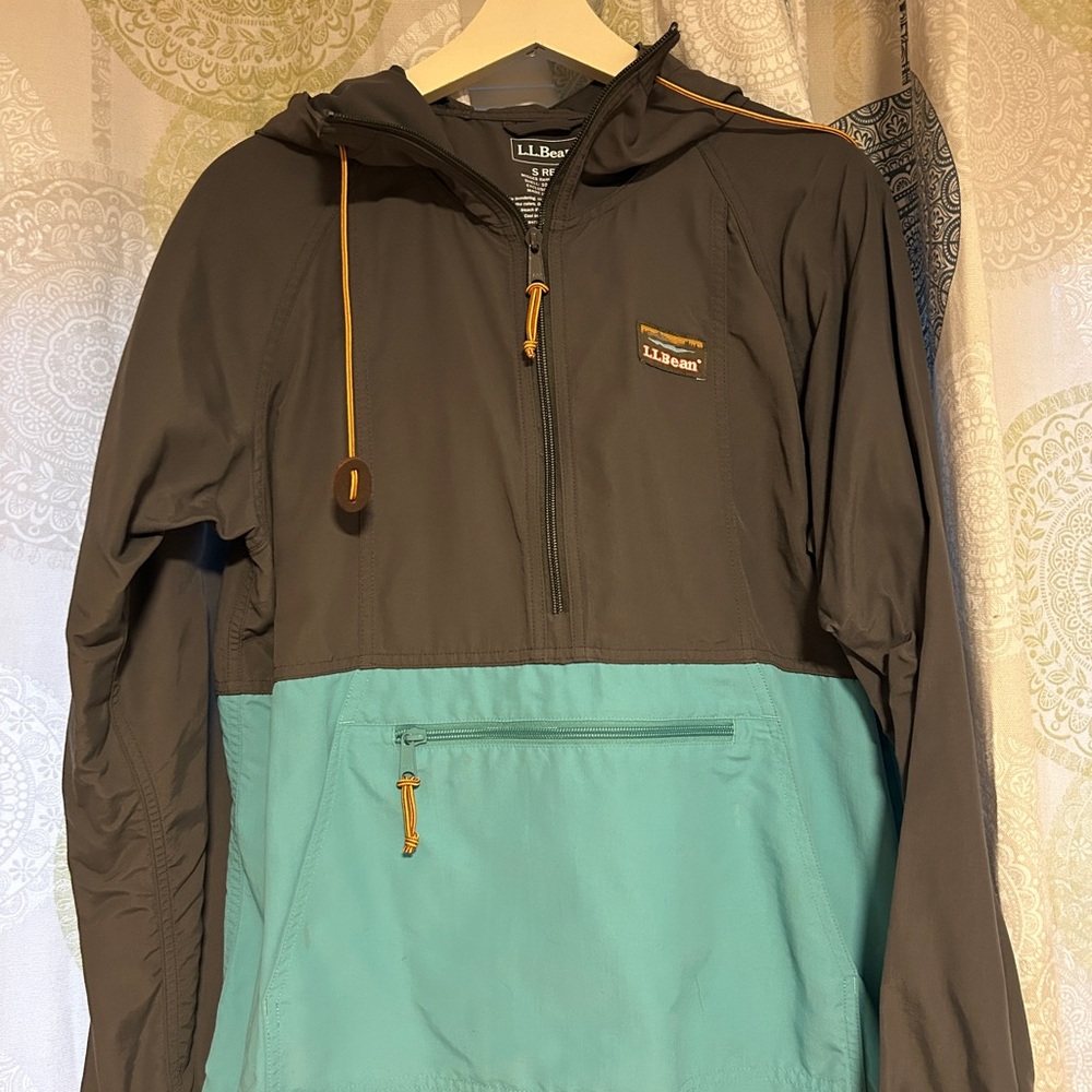 L.L. Bean Charcoal Gray Nylon Jacket
